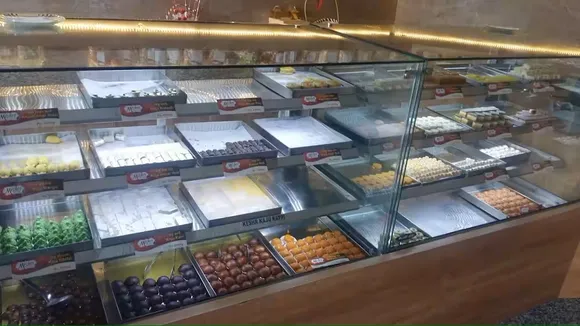 13 restaurants, sweet shops in Ranchi get notices after their food items fail safety tests