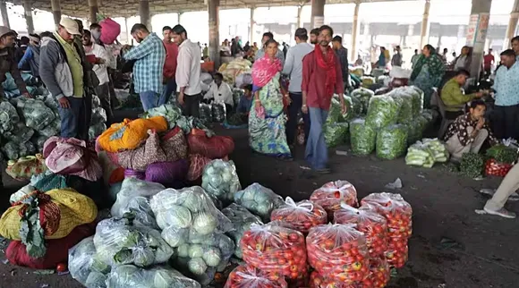 Wholesale inflation remains in negative for fifth month at -0.52% in August