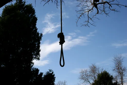Jharkhand: Bodies of 23-year-old man, his girlfriend found hanging from tree