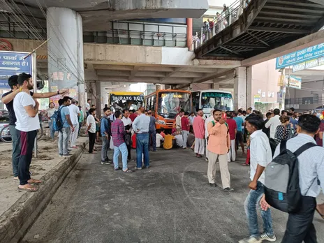 Traffic affected in Delhi's Uttam Nagar area due to demonstration against water issue