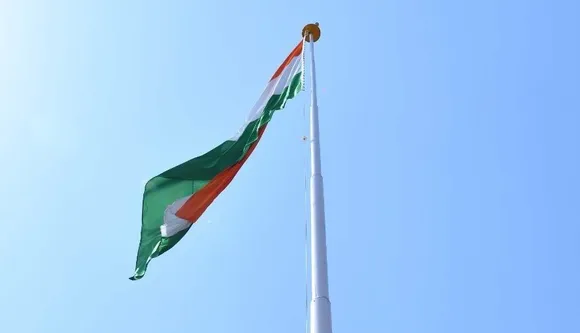 Gigantic national flag installed at Puri