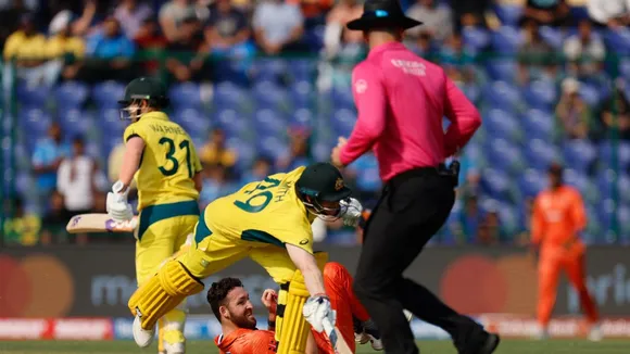 Maxwell conjures fastest World Cup century after Warner's hundred, Australia post 399/8