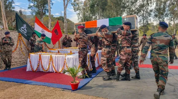J&K: Army pays tributes to fallen soldiers as search for terrorists continues