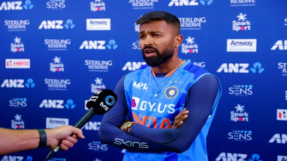 Hardik Pandya back in Mumbai Indians after intense drama