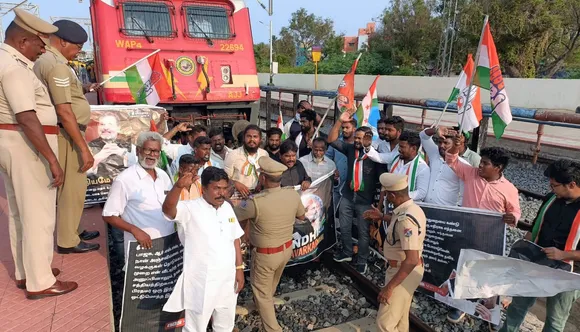 Rahul Gandhi's conviction: Congress members stage rail roko in TN, MLAs protest outside Assembly