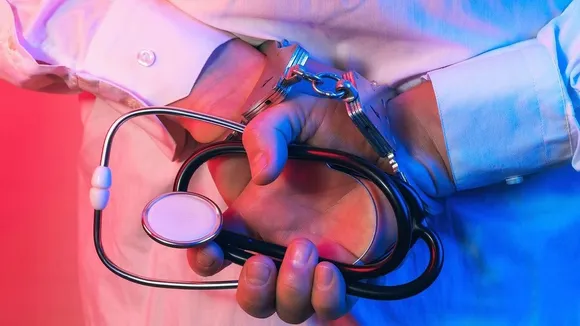 Karnataka govt issues circular to seal unauthorised medical facilities, clinics run by fake doctors