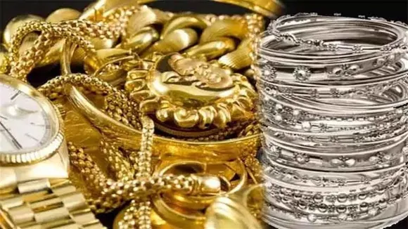 Gold falls Rs 160 to Rs 60,080/10 gm; silver climbs Rs 360