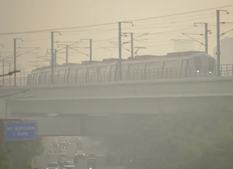 Delhi's minimum temperature settle at 16.5 deg C; air quality ‘severe'