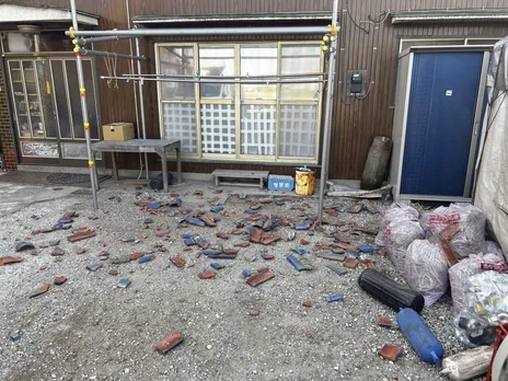 5.4 magnitude earthquake near Tokyo causes minor injuries, damage