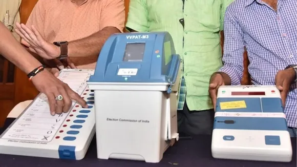 Reports of EVMs showing one extra vote during mock poll in Kasaragod in Kerala false: ECI to SC