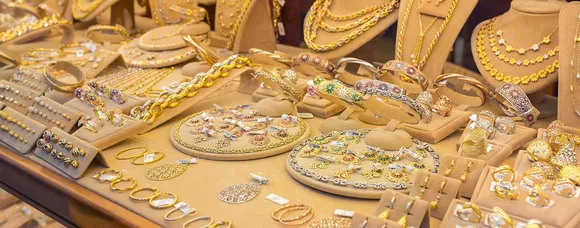 India's gem, jewellery exports decline 23.7% to Rs 21,501.96 cr in March