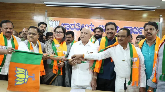 Independent MP and actor-turned-politician Sumalatha Ambareesh joins BJP