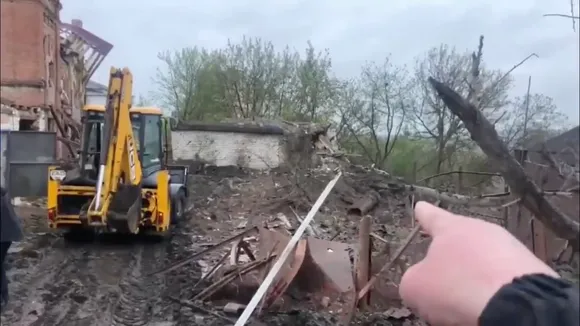 2 killed, 10 injured as Russian missile hits Ukrainian museum