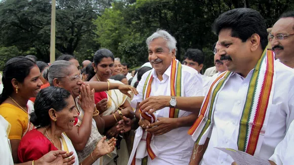 Kerala CM, political leaders mourn Oommen Chandy's demise