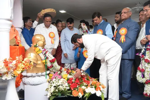 Maha CM, Governor pay tributes to Dr Ambedkar on his birth anniversary