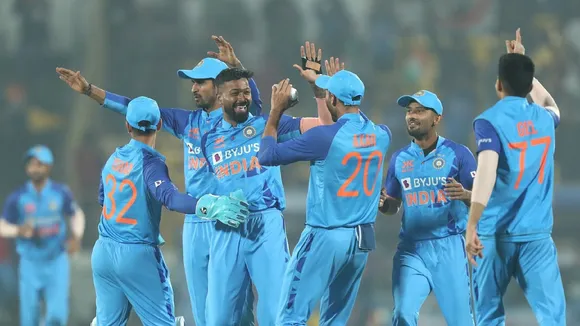 India first team to qualify for World Cup semifinals after crushing Sri Lanka by 302 runs