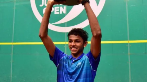 Velavan Senthilkumar in Batch Open squash semifinals