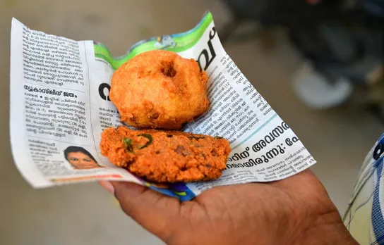 FSSAI asks food vendors, consumers not to use newspapers for food packaging