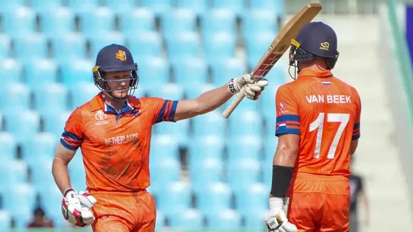 Engelbrecht, Van Beek's maiden fifties push Netherlands past 260