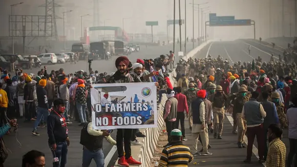 On SKM's call, farmers protest against WTO by parking tractors along highways