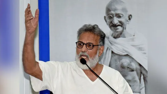 Mahatma Gandhi’s great grandson Tushar Gandhi claims he was detained on way to commemorate Quit India Day