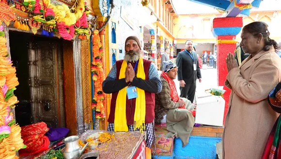 President Droupadi Murmu offers prayers at Badrinath