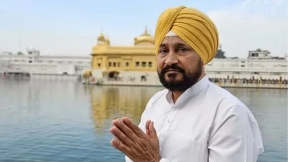 Cong candidate from Jalandhar Channi offers prayers at Golden Temple