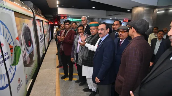 Delhi Metro unveils specially wrapped train for Republic Day