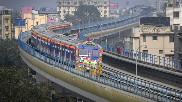 Durga Puja: Kolkata Metro records nearly 8-lakh ridership on 'Panchami'