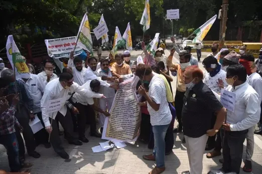 Vidarbha statehood activists end chain hunger strike against power plant plans, tariff hike
