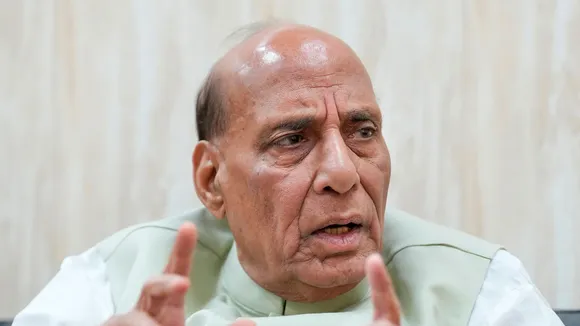 Ex-Pak minister's 'praise' of Rahul matter of 'grave concern'; Cong owes explanation, says Rajnath