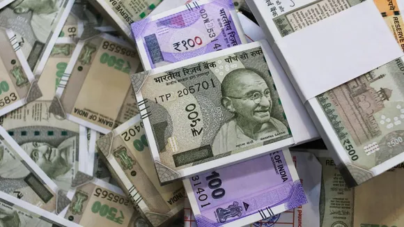 Rupee vs Dollar Investment Funding Money