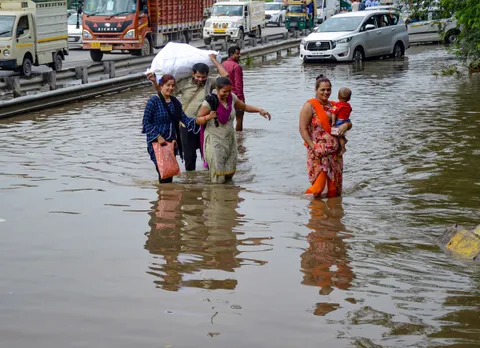 Gurugram receives morning showers, waterlogging at over 25 areas