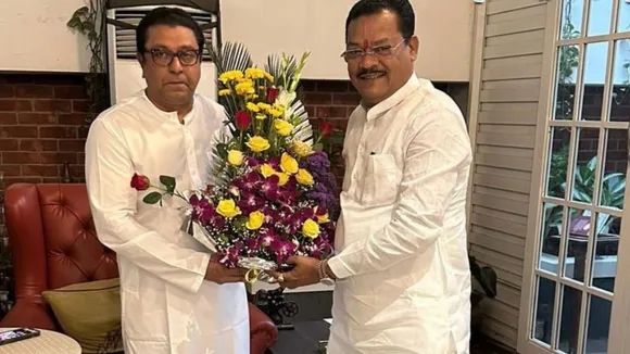 Shiv Sena leader Sanjay Shirsat meets Raj Thackeray, calls visit personal