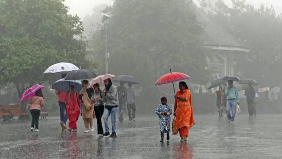 Parts of Delhi receive light rainfall