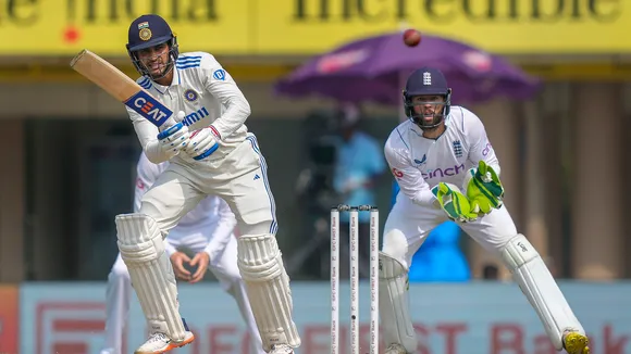 India reach 118/3 at lunch on day four, need another 74 runs for victory