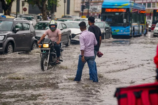 Waterlogging, traffic snarls as Delhi witnesses season's first heavy spell of rain