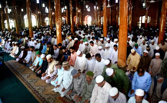 Eid-ul-Adha: Thousands offer Eid prayers in Kashmir valley