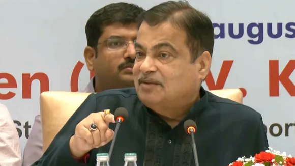 Nitin Gadkari asks officials to prepare road map for projects worth Rs 3 lakh crore for immediate execution