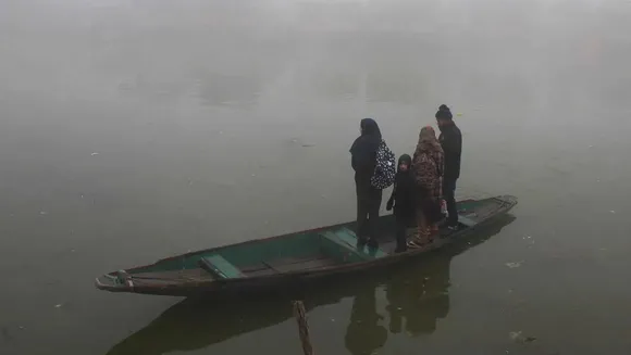 Intense cold conditions in Kashmir, dense fog in several places