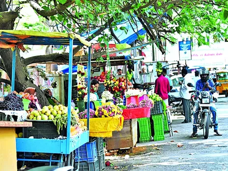 Registration of migrant workers, street vendors, hawkers mandatory in HP's Hamirpur: Official