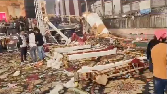 1 dead, 17 injured as stage collapses at Delhi's Kalkaji temple