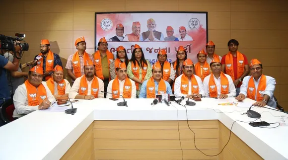 Gujarat: Six AAP corporators join ruling BJP in Surat civic body