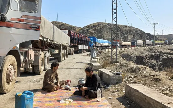 Pakistan reopens Torkham border with Afghanistan for vehicular traffic, over 7,000 trucks cross the border