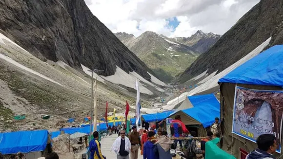 Amarnath Yatra concludes, over 4.4 pilgrims offer prayers at cave shrine