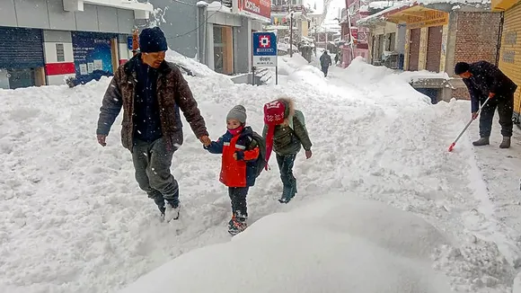 Mild snowfall in Himachal's Kinnaur, Kullu, Lahaul and Spiti