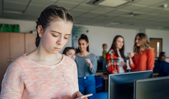 How FOMO might lurk behind teen social media anxiety