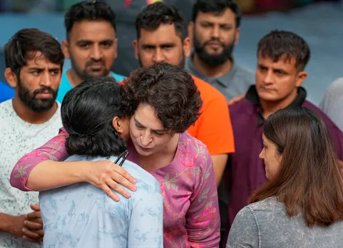 Priyanka Gandhi meets protesting wrestlers at Jantar Mantar, accuses govt of 'protecting' WFI chief Brij Bhushan