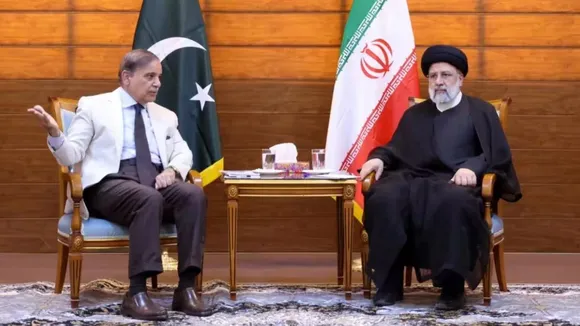 Iranian President Ebrahim Raisi arrives in Pakistan on three-day official visit