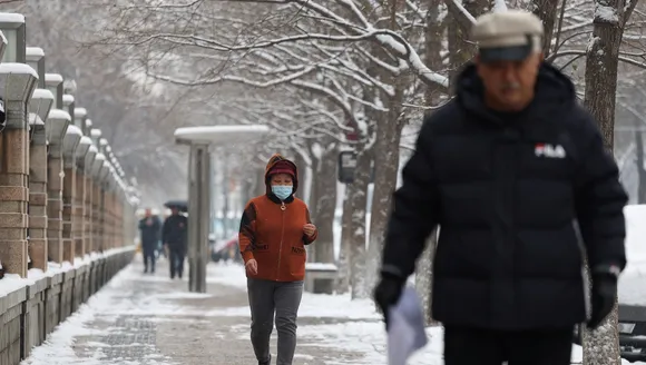 Beijing suspends operations in mountainous scenic areas after heavy blizzard